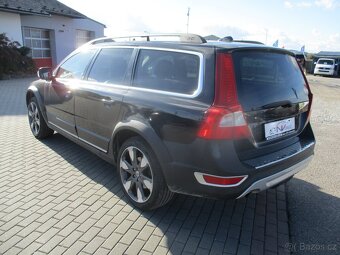 VOLVO XC70 2,4D5 151kw AWD SUMMUM GPS Radar 2011 - 3