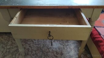 Starožitný stůl - 3