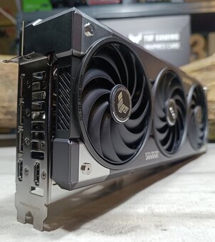 Asus GeForce RTX 5070 Ti TUF GAMING 16GB OC - 3