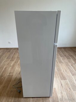 Lednice ETA (rok stará V ZÁRUCE, bez poškození) - 3