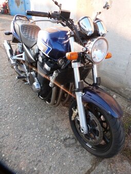 Suzuki gsx 1400 - 3