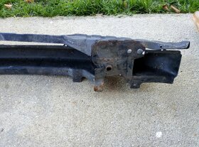 Výztuha předního nárazníku Octavia I - 3