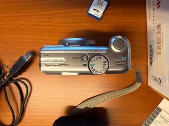 Canon PowerShot A720 IS - 3