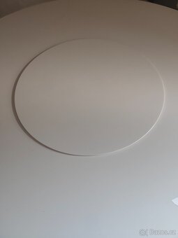 Prodám velký jídelní stul - 3