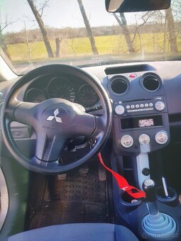 Mitsubishi Colt 1.1 - 3