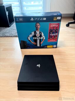 Playstation 4 PRO - 3
