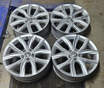 Prodám Alu disky 5x112 R18 Bez pneu - 3