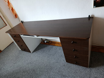 Pracovní stůl - 3