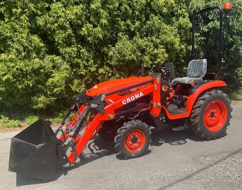 Traktor s čelním nakladačem 2601 - 3