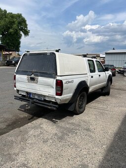 Nissan Navara D22 - 3