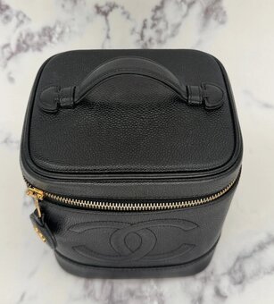 Chanel Caviar Vanity Case - 3