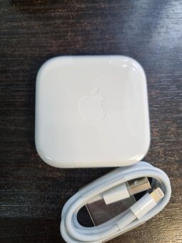 Sluchatka Apple + kabel - 3