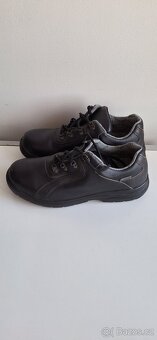 Nové služební polobotky PČR – Gore-Tex, vel. 44 - 3