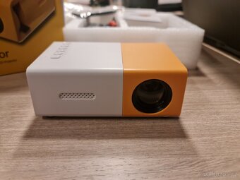 Mini LED projektor YG300 USB, HDMI žlutý - 3