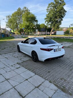 Prodej alfa romeo giulia 2020 206kw benzin - 3