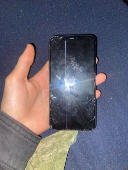 Prodám iPhone 11 pro max - 3