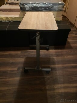 Pojízdný servírovací stolek - 3