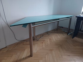 Kancelářský stůl - 3
