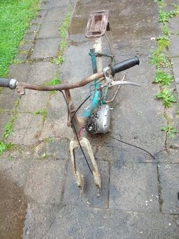 Moped Stadion, kyvacka,pérák aj. - 3