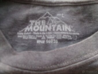 Nové triko s motivem vesmíru. - 3