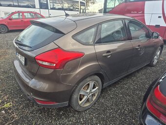 Ford focus  1,6  74kw - 3