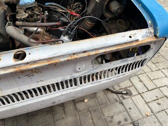 Zadní čelo Škoda 100 - 3