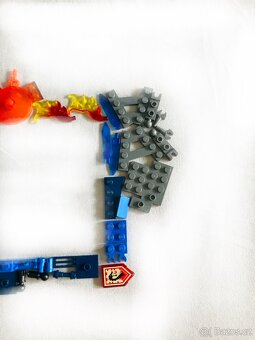 Úžasný LEGO Nexo Knights 70330 set- Úžasný Stav - 3