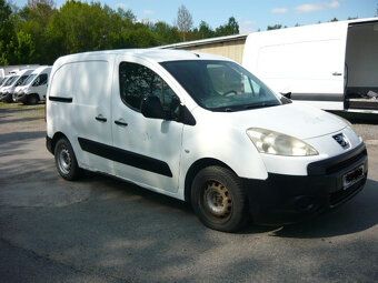 PEUGEOT PARTNER 1.6 I - 3