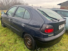 Renault Megane 1.4 8V - 3