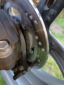 Triumph Speed Triple 1050. RV 2005 - 3