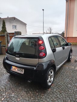 SMART FORFOUR 1.3 i, automat - 3