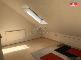Pronájem bytu 1+kk, 58 m², Vojkovice - 3