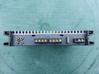 zesilovač SONY - 3