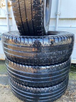Michelin Agilis 225/75 r16 - 3