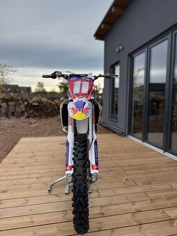 Motokros Kawasaki KX 450 - 3