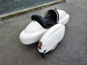 Velorex sidecar bílý - 3