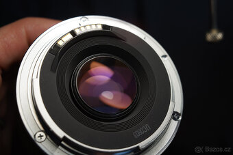 Canon EF 50/1.8 - 3