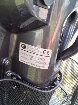 Elektrická "čtyřkolka" pro seniory (KYMCO) - 3