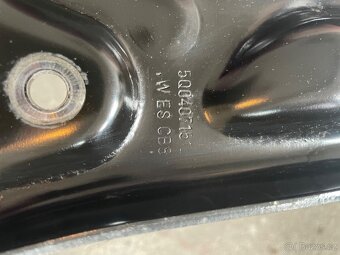 Originál rameno levé ŠKODA Octavia III 5E0 5Q0407151L - 3