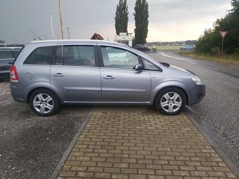 Opel Zafira 2,2i 110KW 7.míst - 3
