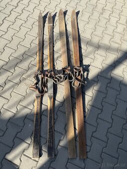 Staré dřevěné lyže 2 páry - 3