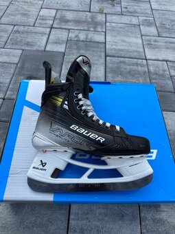 Brusle Bauer Vapor HyperLite 2 Int - 3