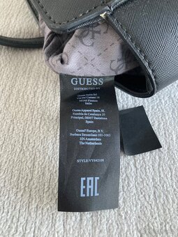 GUESS vintage kabelka - 3