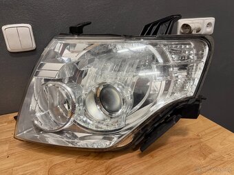 Světlomety Mitsubishi Pajero facelift 2012–2021 - 3