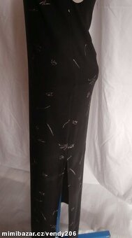prodám dlouhé pružné šaty vel 38,černé se stříbrným tiskem,i - 3