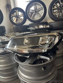 Volkswagen Caddy ||| Levé přední světlo - 3