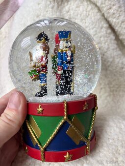 Vánoční sněžítko Louskáčci - 3