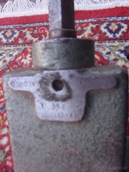 Strojní svěrák otočný,úhlový/ křížový/ - 3