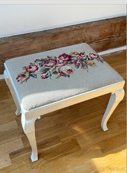 čalouněná stolička / taburet ve vintage stylu - 3