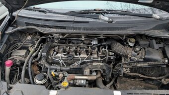 TOYOTA COROLLA VERSO 2.2 d4d 110kw 100kw - 3